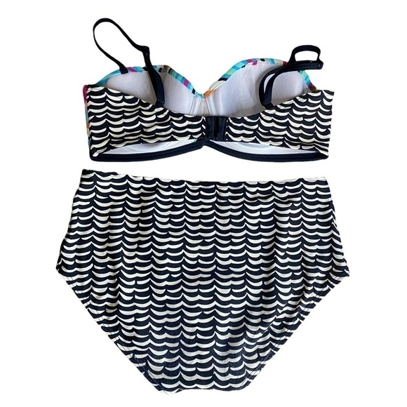 Coco Rave Multi-colored 2 for 1 Swimsuit Size: XL - Picture 4 of 9